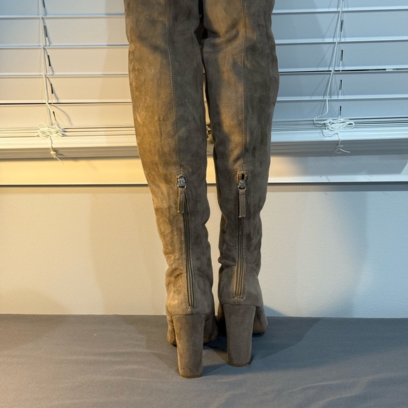 Steve Madden Women's 7M Emotions Taupe Over The Knee Boots - Picture 14 of 16